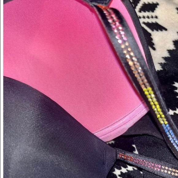 victoria's Secret pink wireless pushup bra size
40B 36DD VS Shine Strap - Picture 12 of 12